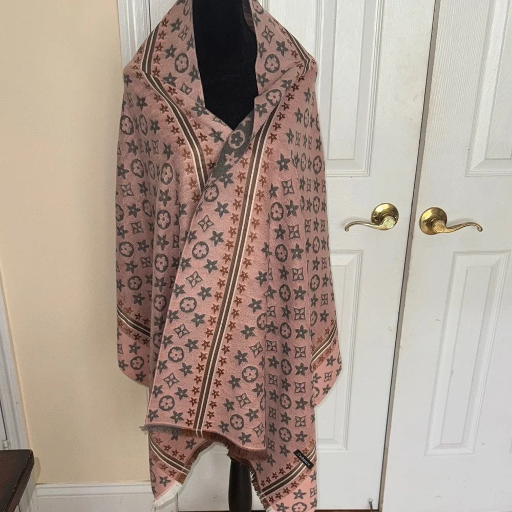 Pink and Gray Patterned Shawl